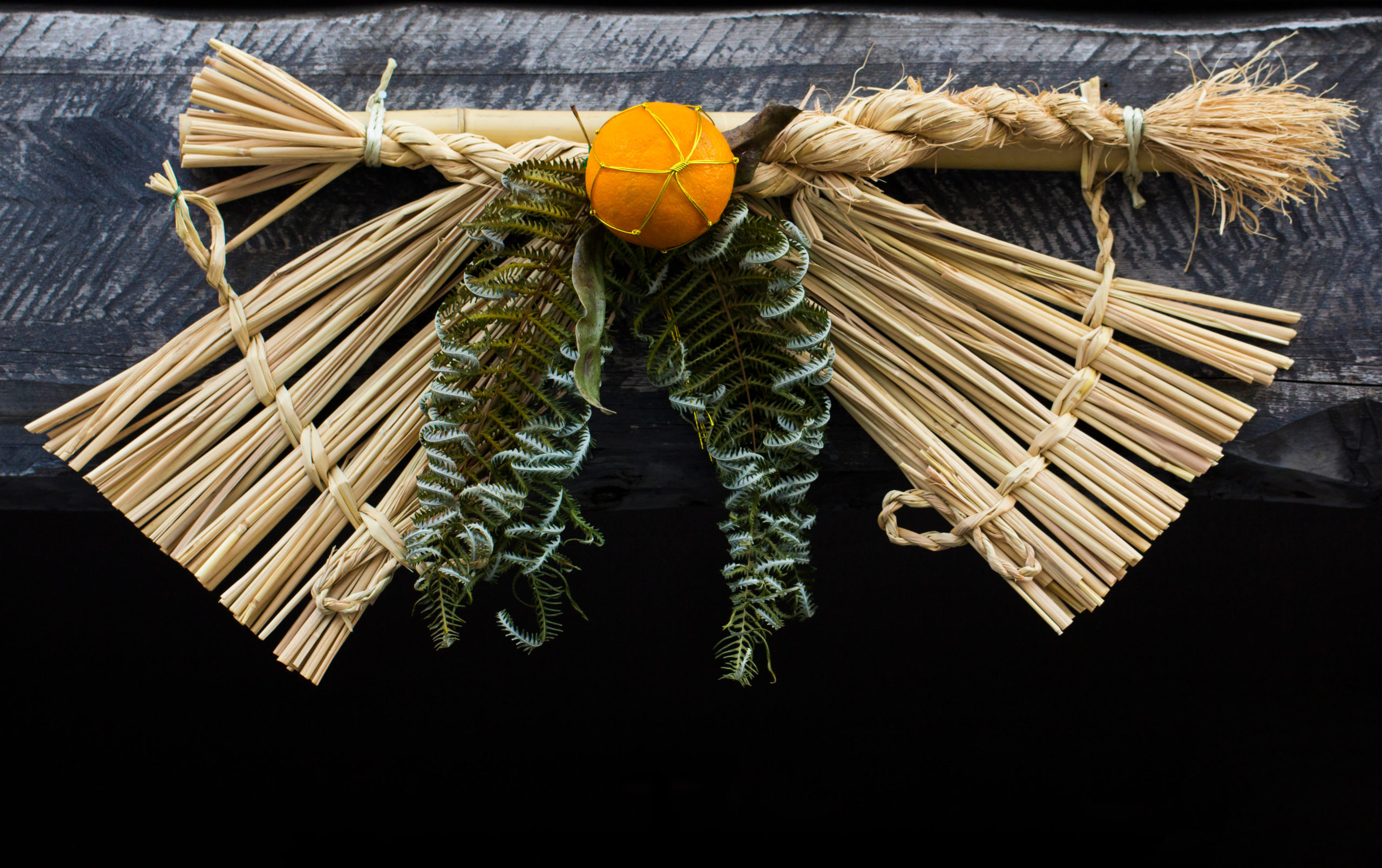 Japanese new year's decoration somber